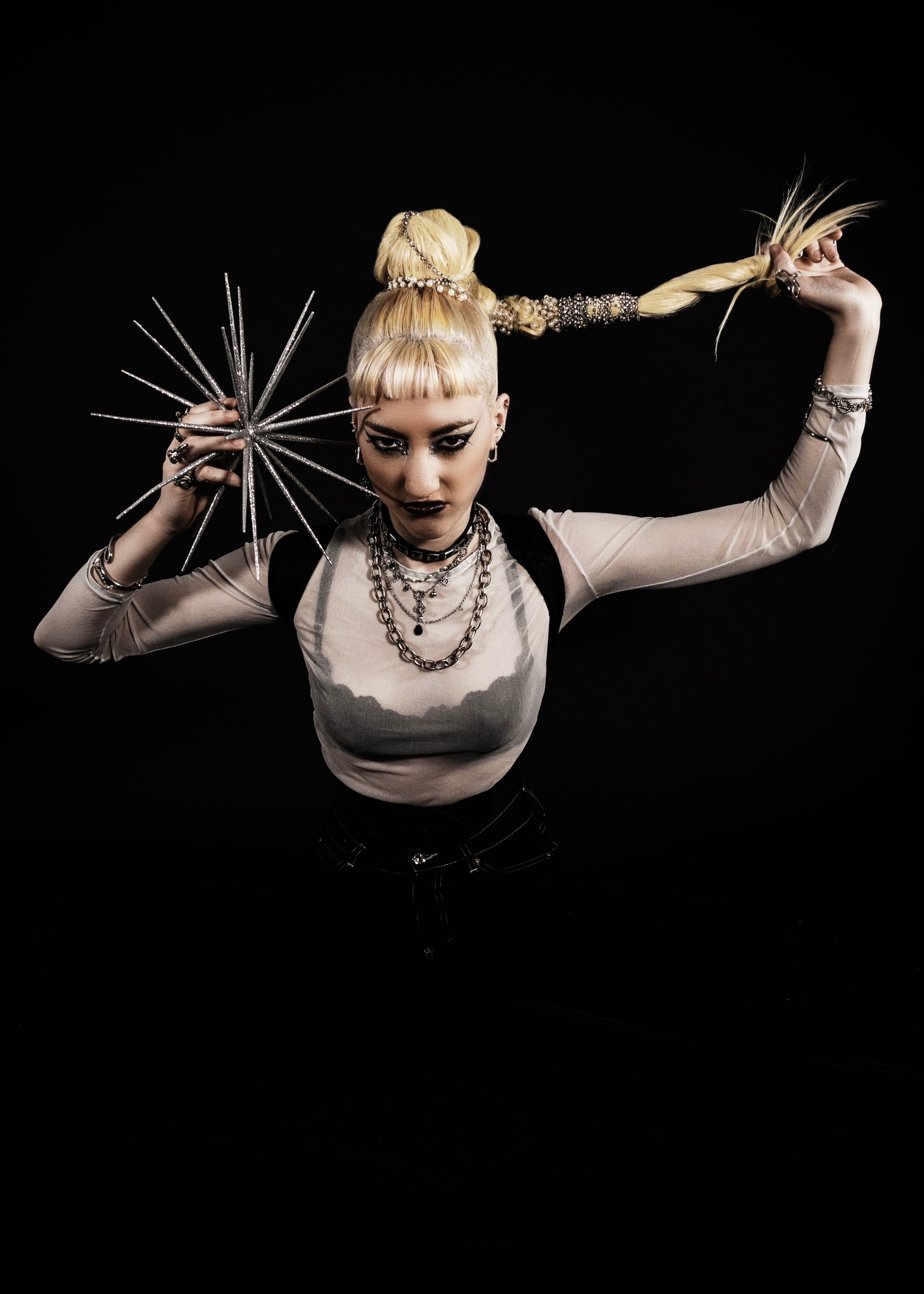 Heavy Collection avant garde editorial look 12