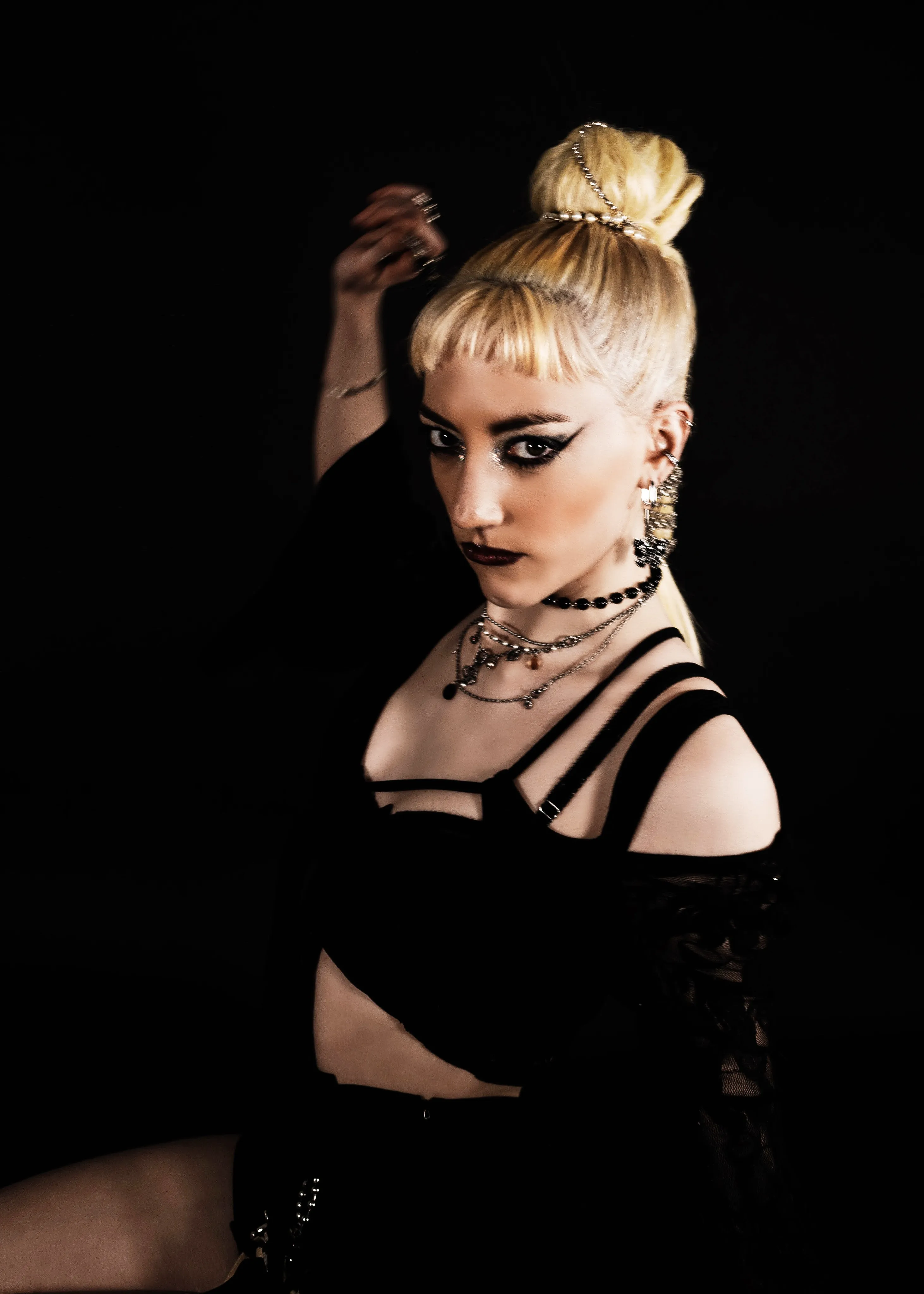 Heavy Collection avant garde editorial look 10