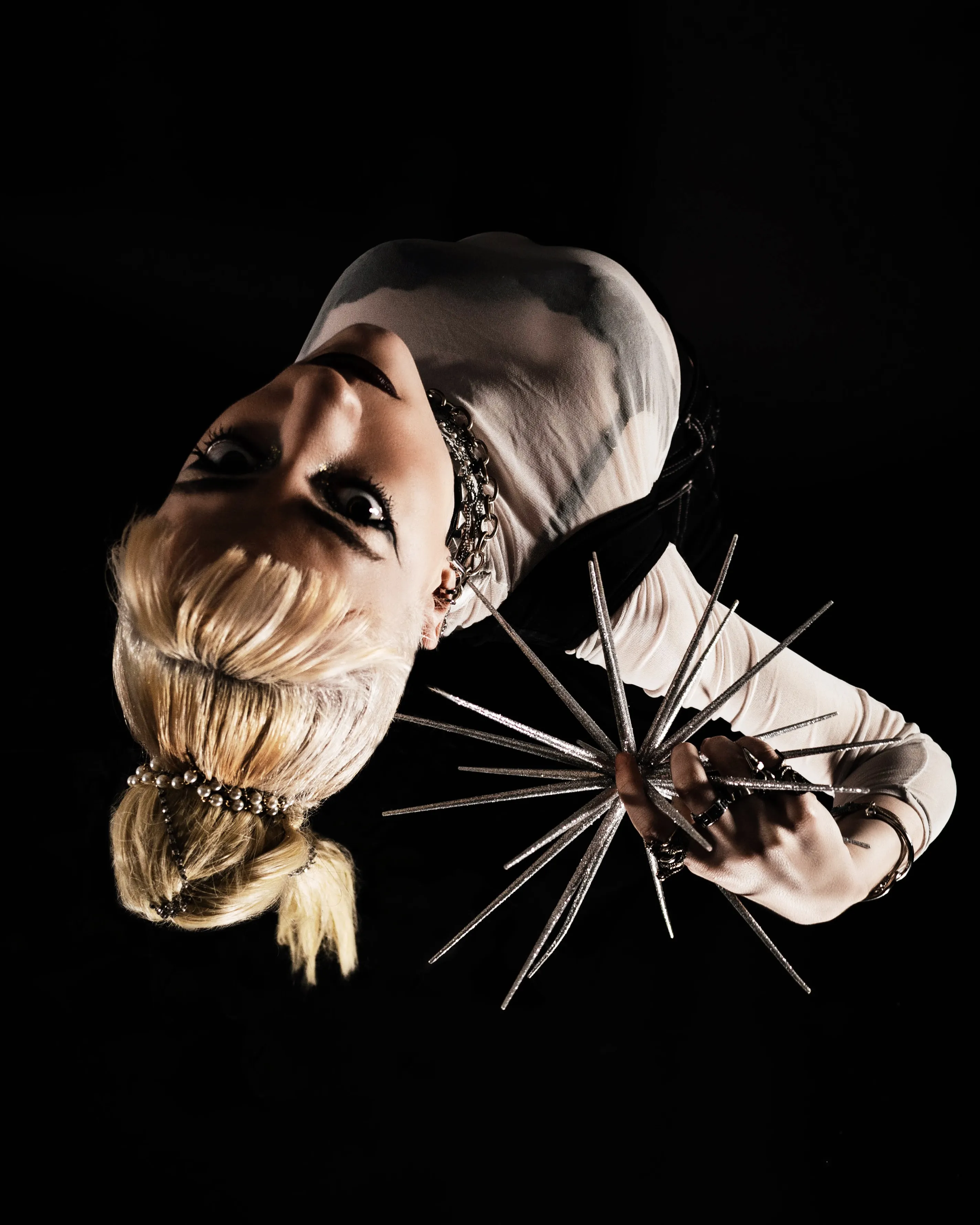 Heavy Collection avant garde editorial look 11